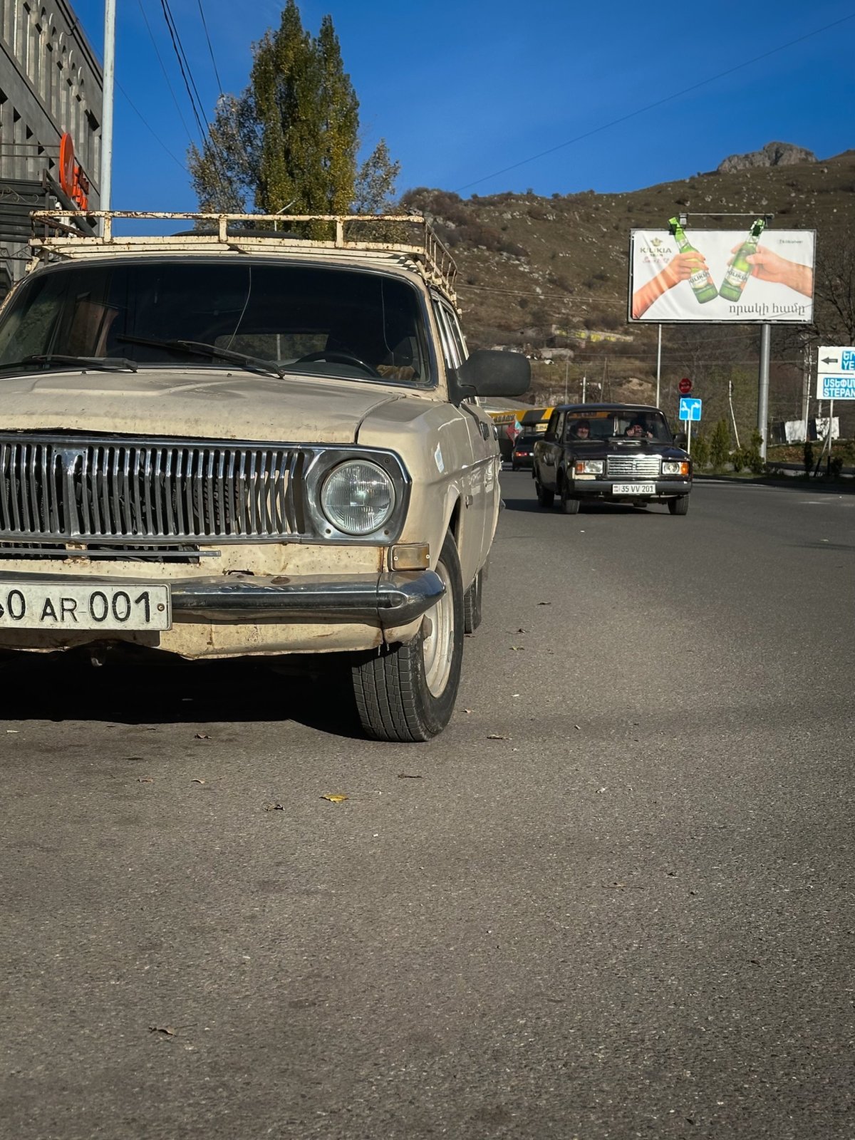  -3 hodiny v dnešním čase a -60 let historie