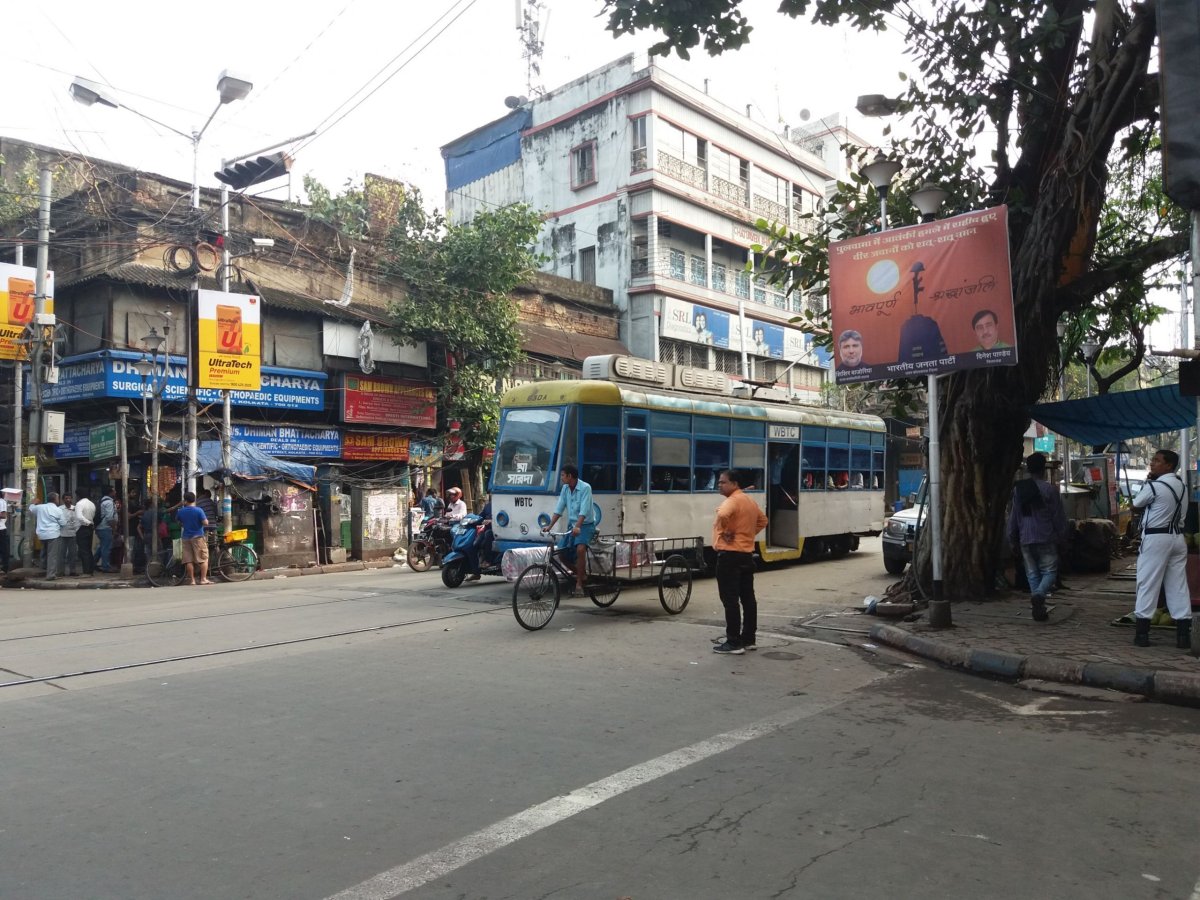 Tramvaj a můj hotel Cecil v pozadí