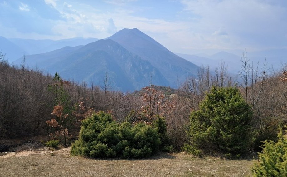 Až tam dolů tak hluboko musíme sejít…