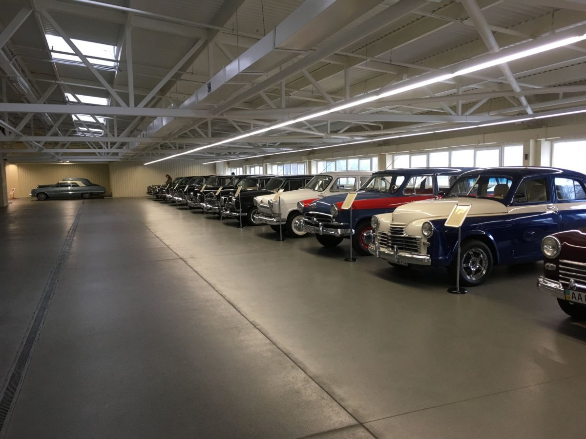 sbírka aut prezidenta Janukovyče