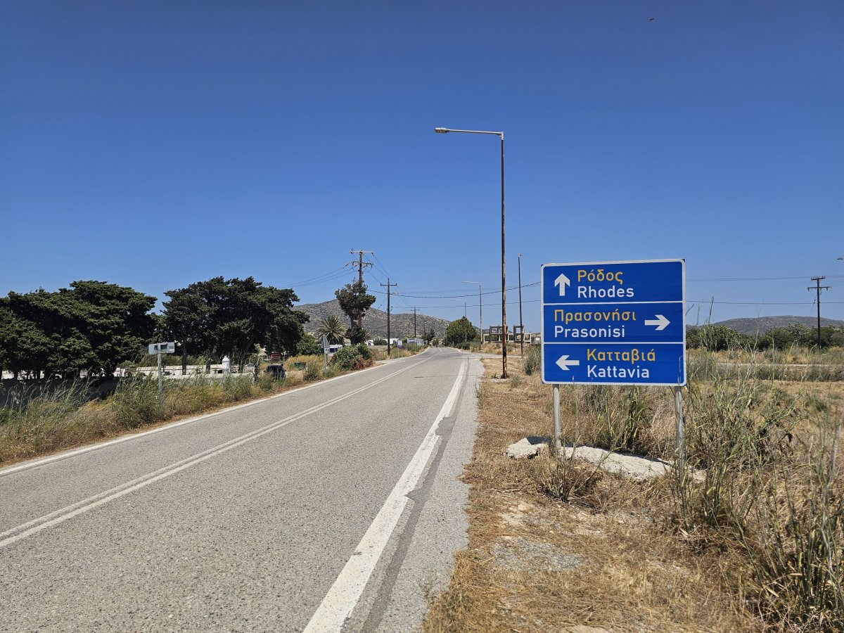 Rozcestník, půjčení auta