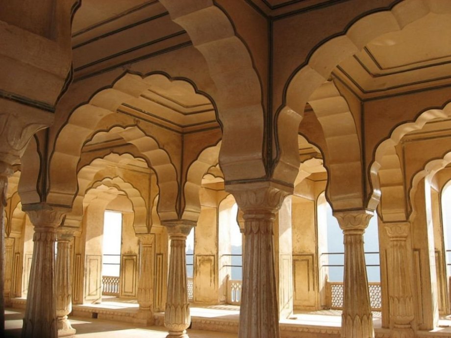 ... a jeho interiéry