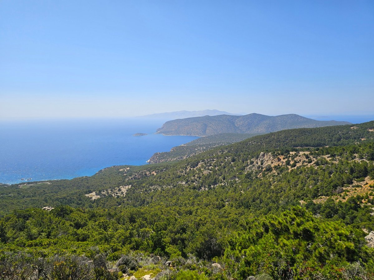 Západní pobřeží, Monolithos