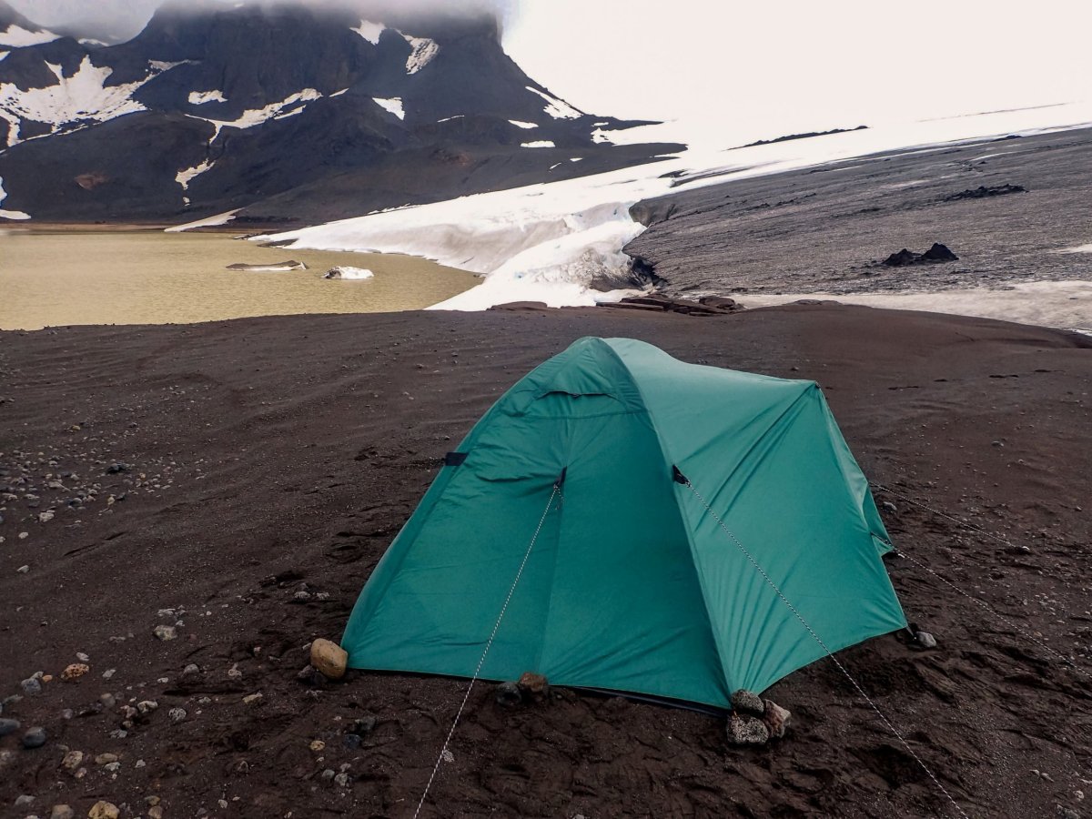 Stanování u ledovce