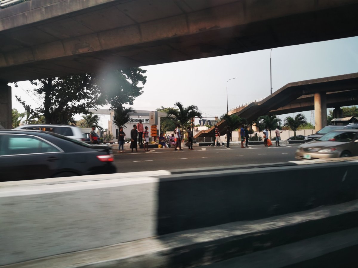 Lagosania čakajúci na minibus