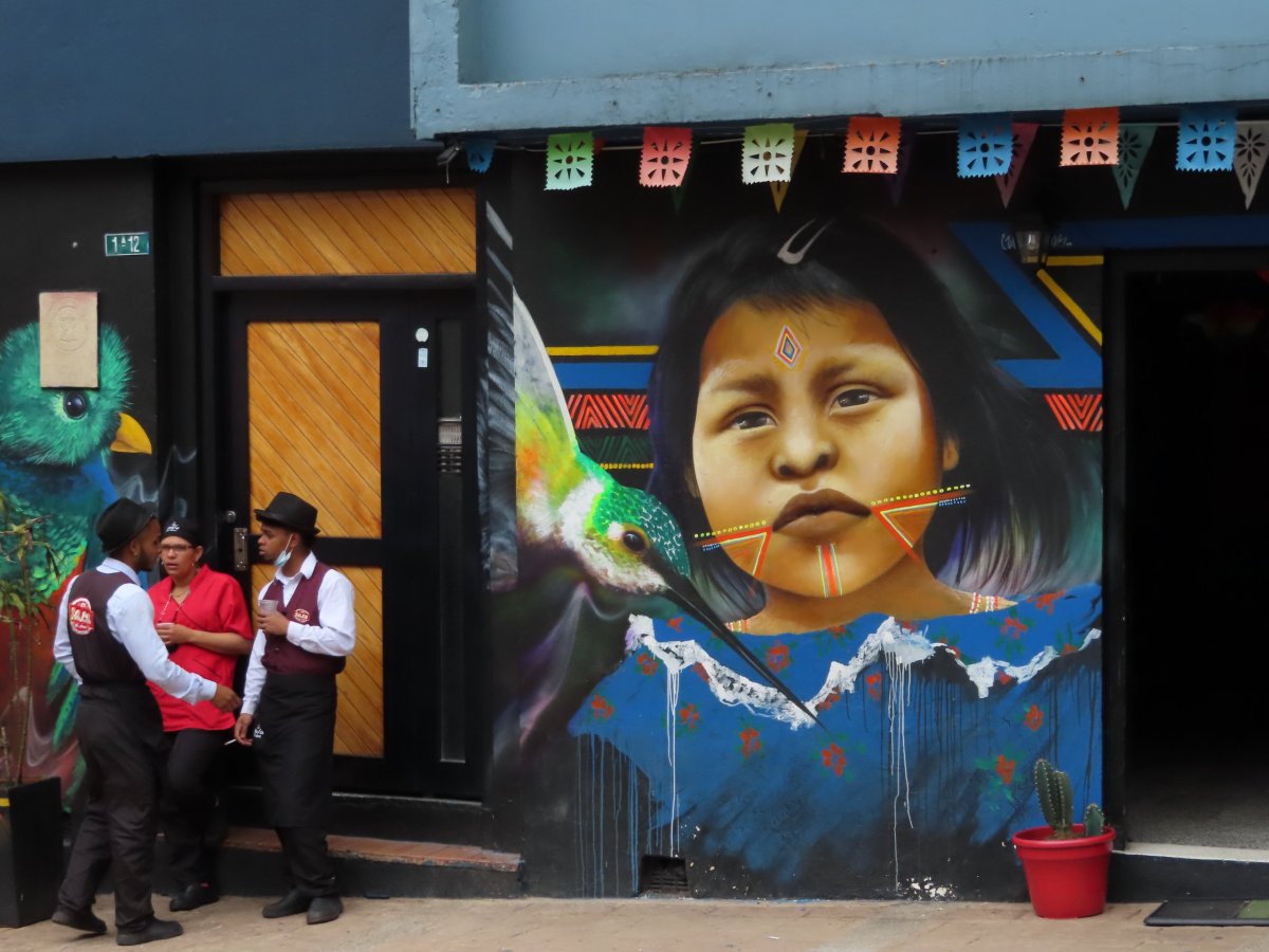 Graffiti, kterých je Bogota plná