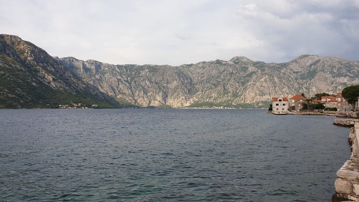 První pohled na Kotorský záliv
