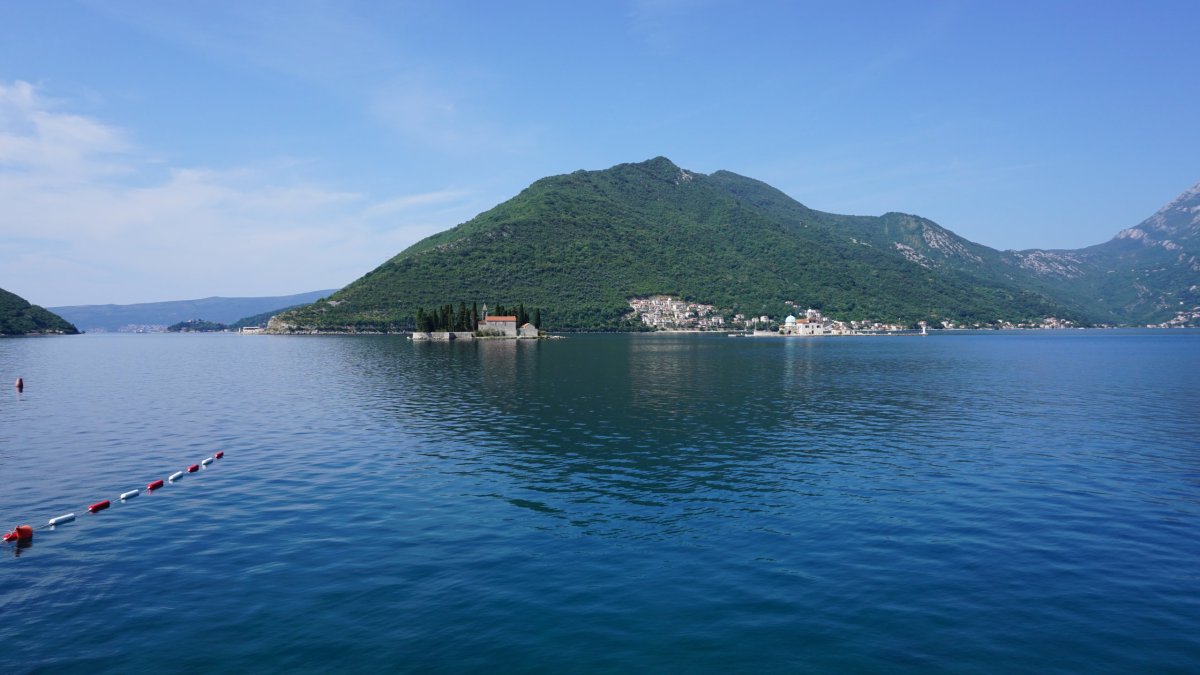 Ostrov sv. Jiří a Gospa od Škrpjela