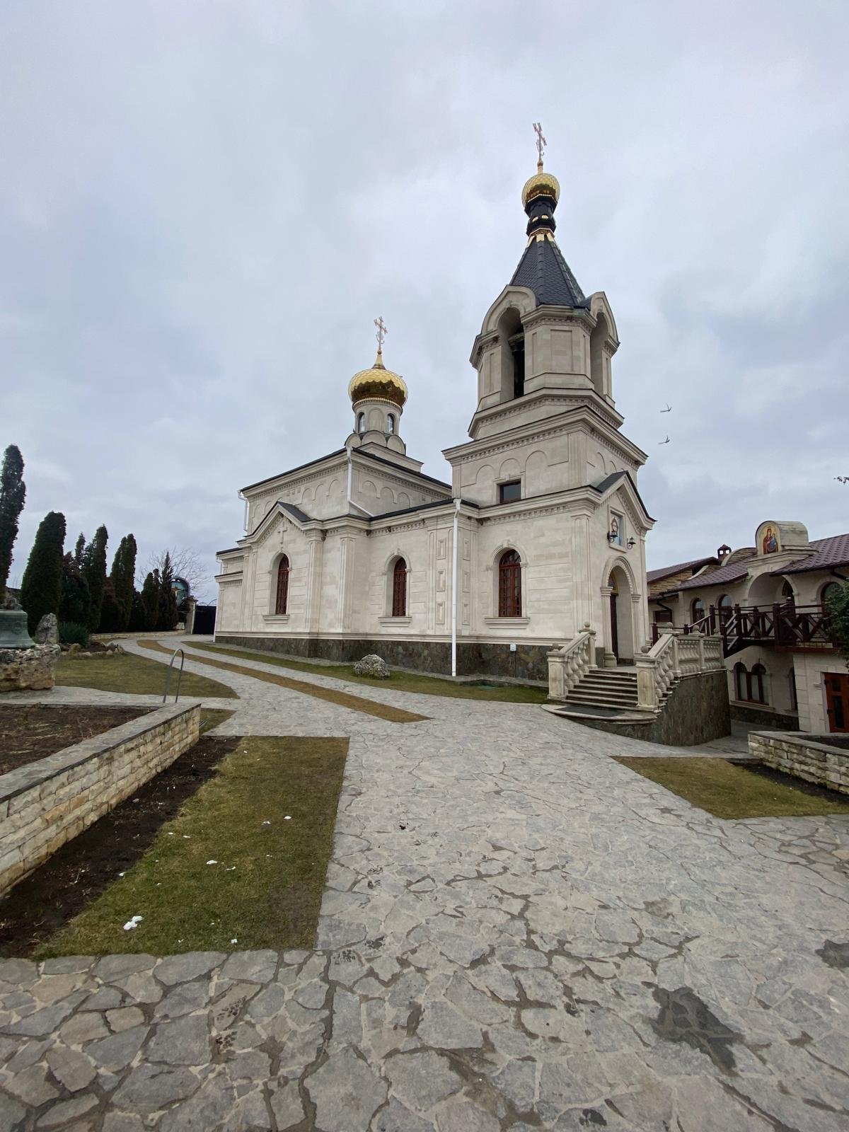 klášter Orheiul Vechi