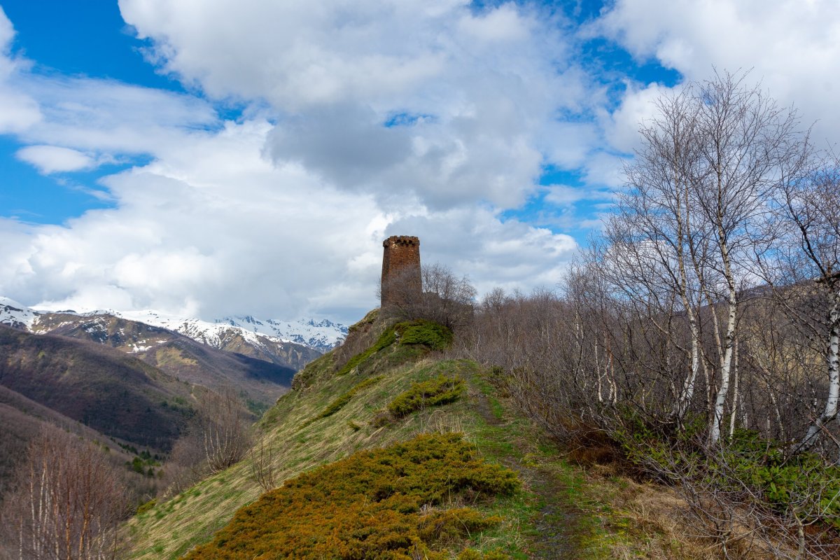 Pevnost nad Usghuli, თამარ მეფის საზაფხულო რეზიდენცია