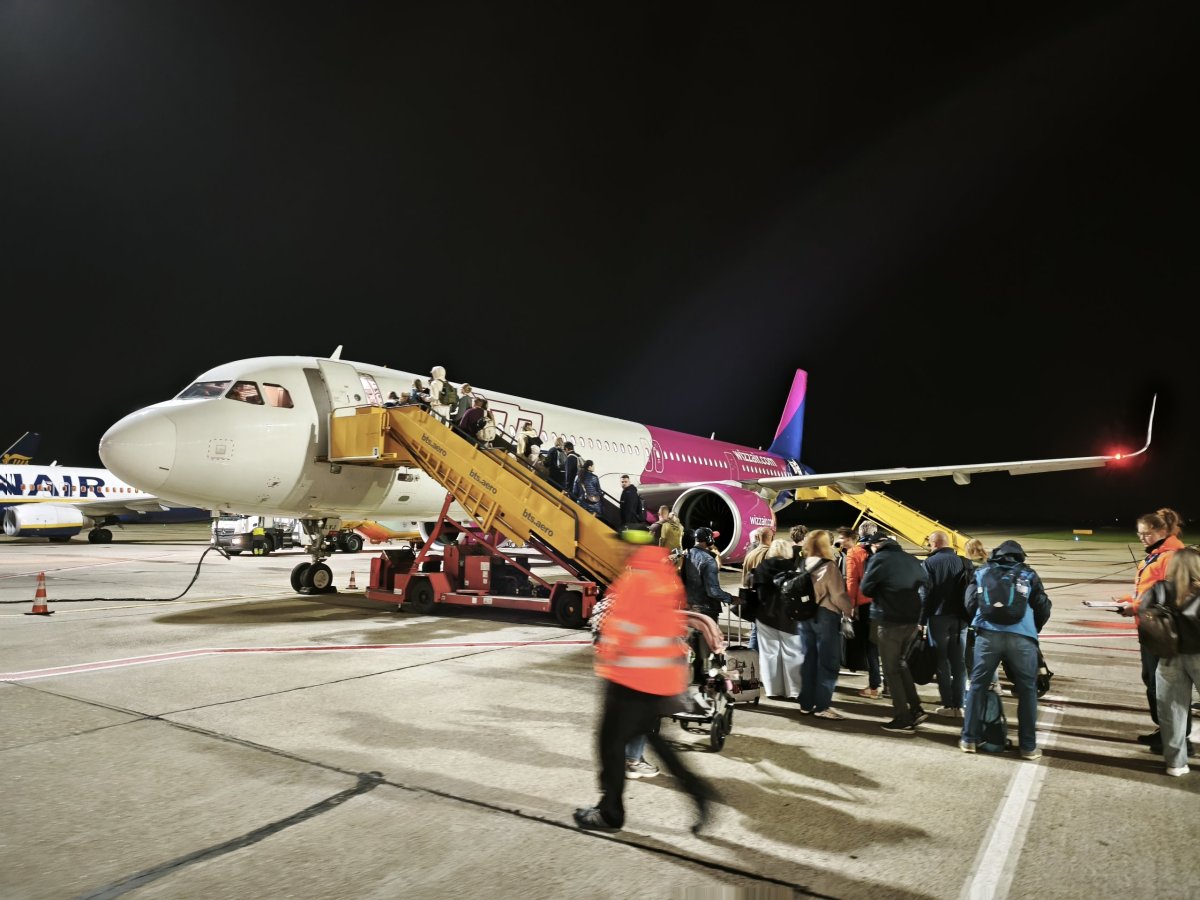 Airbus A321 nebo na letišti v Bratislavě