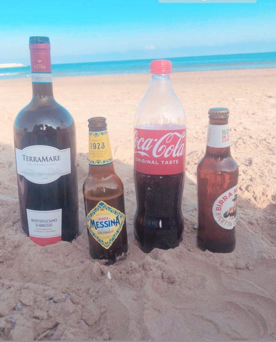 Nalevo to hnusné víno, nekupovat:)