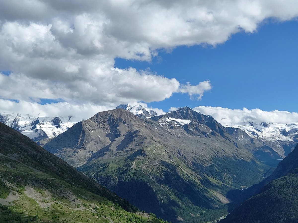 Muotas Muragl - pohled na Piz Bernina (4047 m.n.m.)