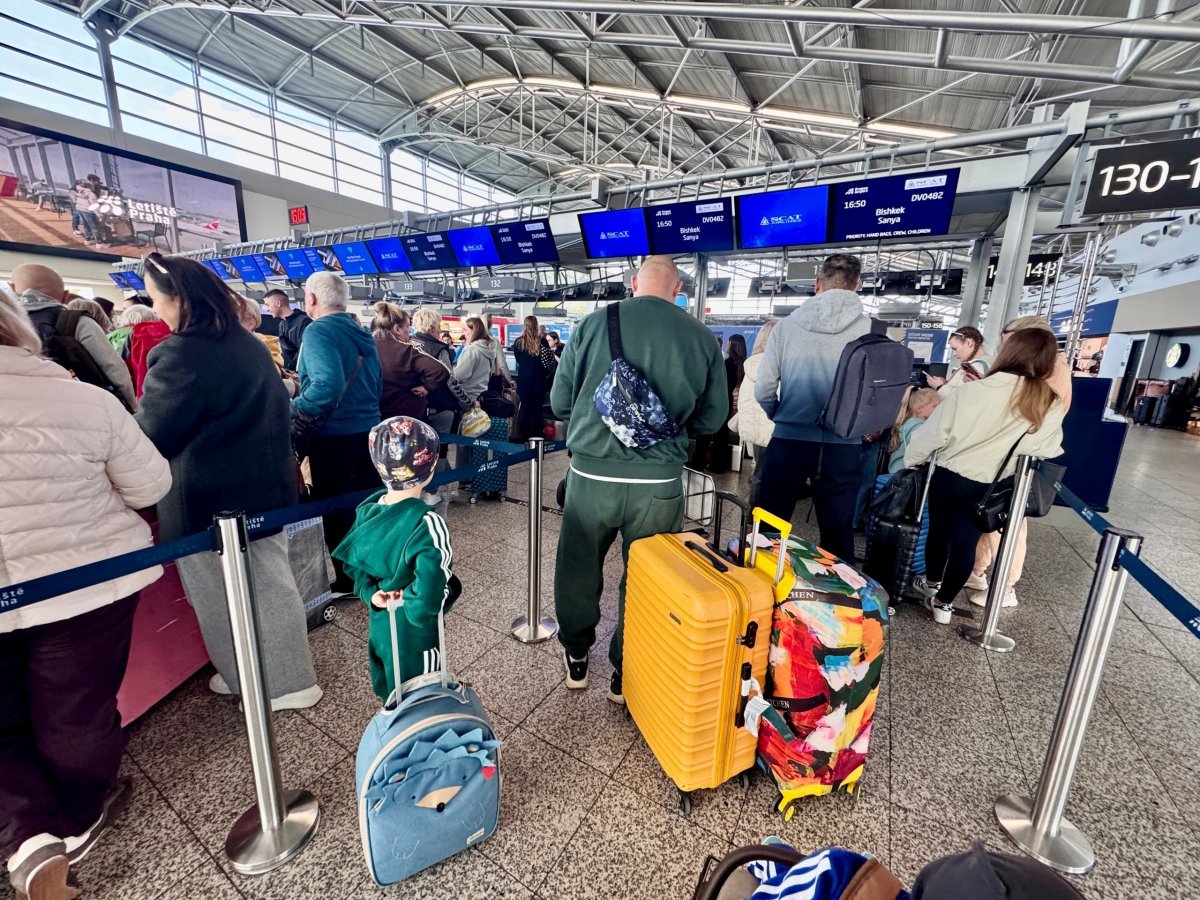 Odbavení na let PRG-SYX se SCAT