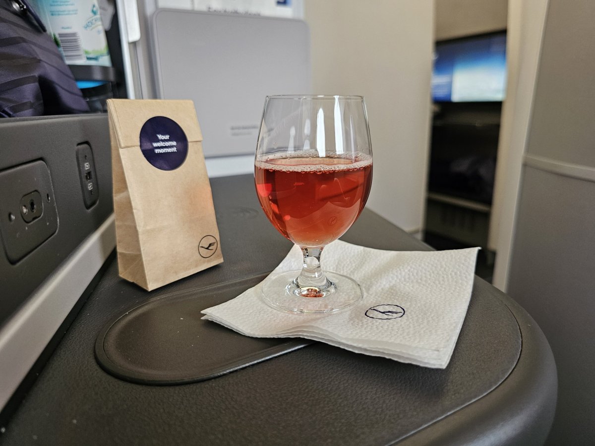 Welcome Drink, koktejl Aviator