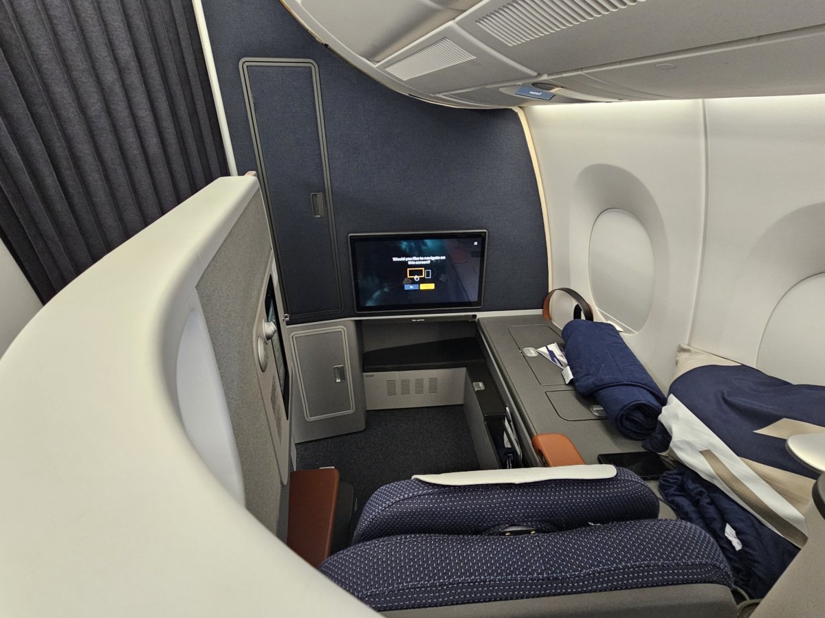 Business Suite, sedacka 2K