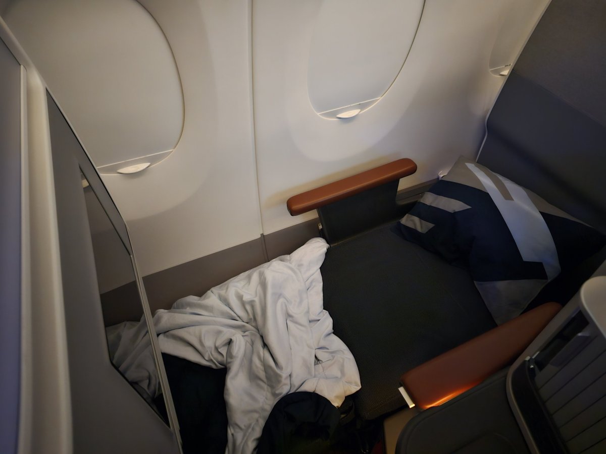 Sedačka rozložená na postel