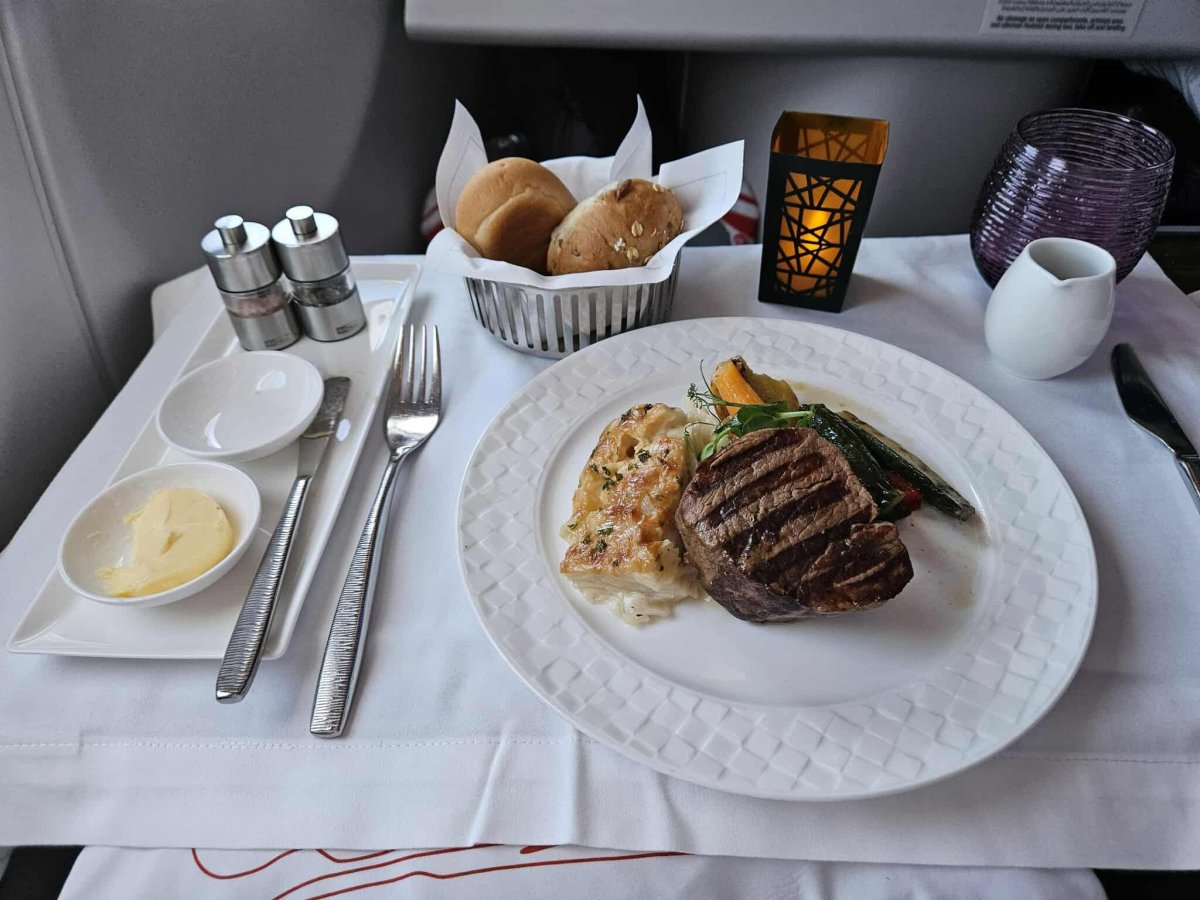 Hlavní chod v C u Qatar Airwayss