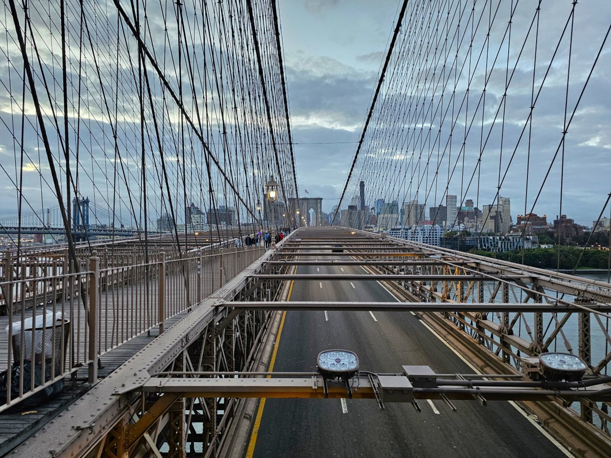 Brooklyn Bridge, část pro auta