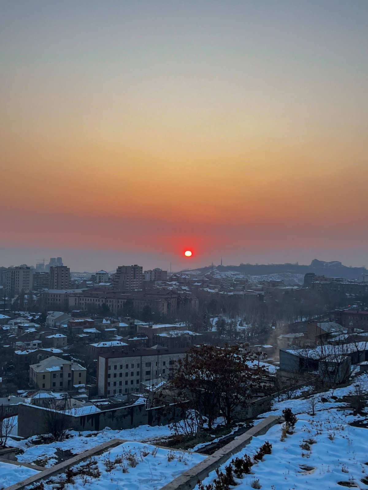 západ slunce nad Jerevanem