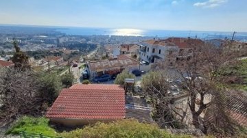 Pohled z hradu na soluňskou aglomeraci