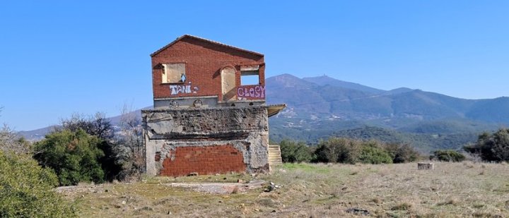 V horách nad Soluní- zbytky farmy