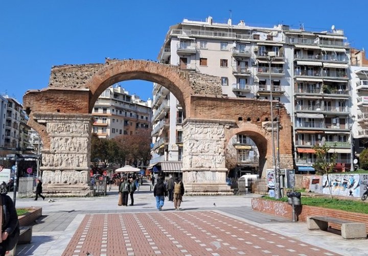 Památka- starobylý oblouk v Soluni