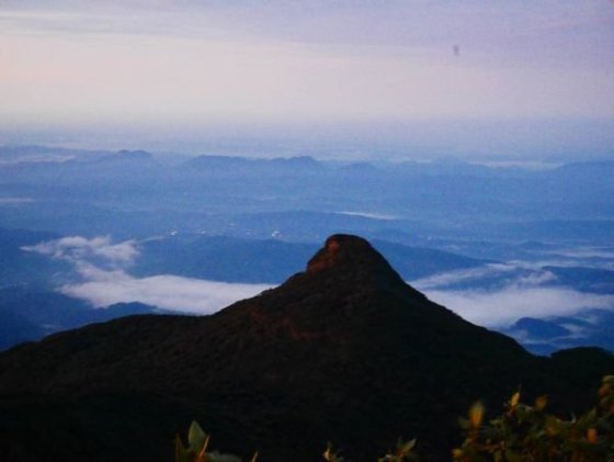 Svítání na Adams' Peak