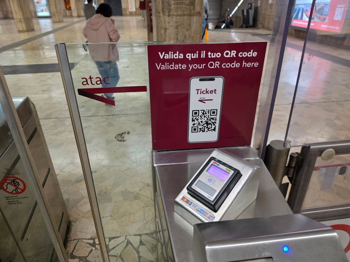 Bezkontaktní platba jízdného v metru