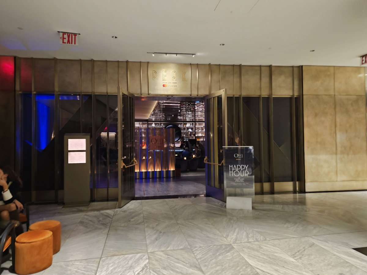 Vstup do restaurace Peak