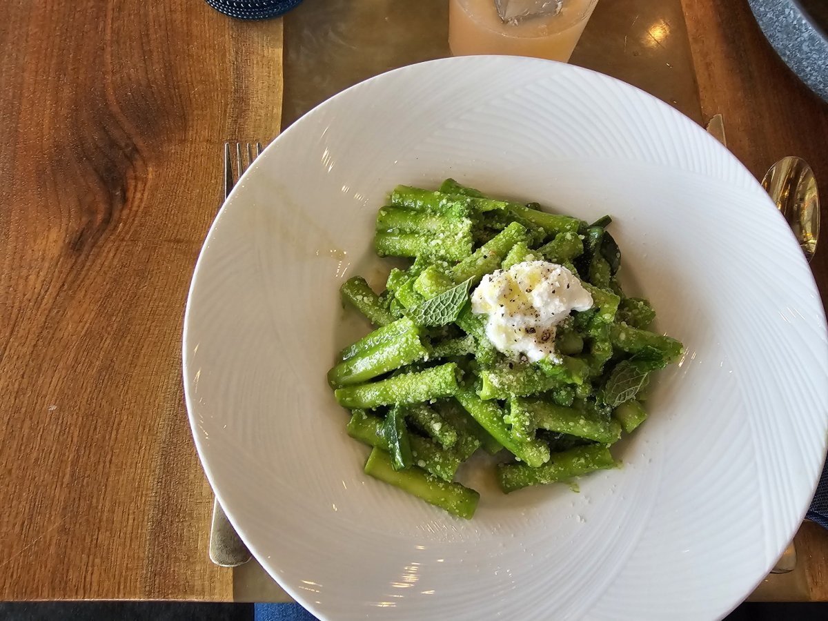 Jídlo v restauraci Peak