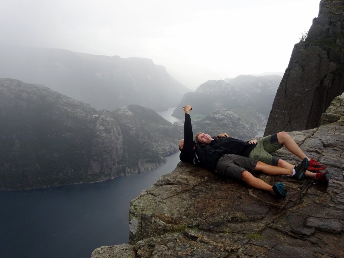 Tak se dělá selfie na Preikestolenu