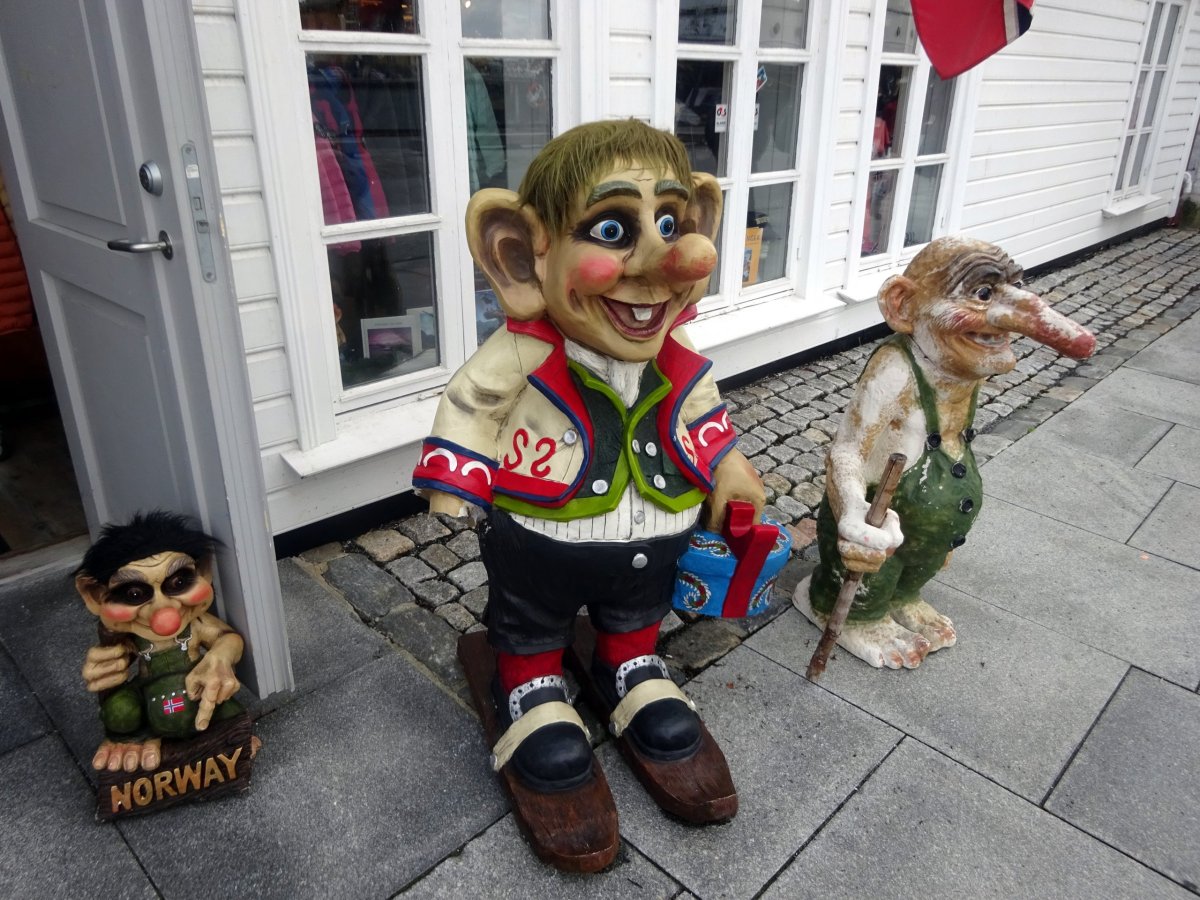 Stavangerští trollové v přístavu