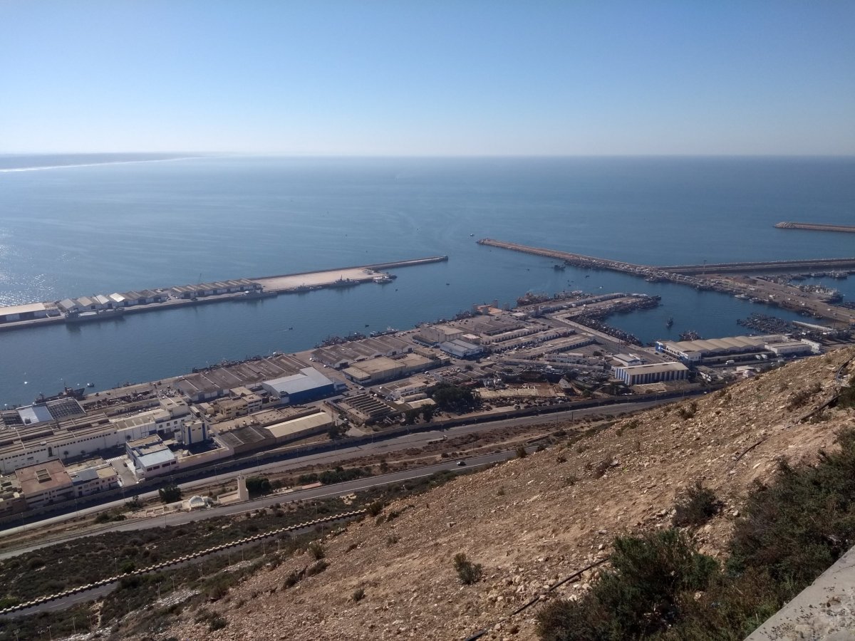 Pohled z pevnosti na přístav