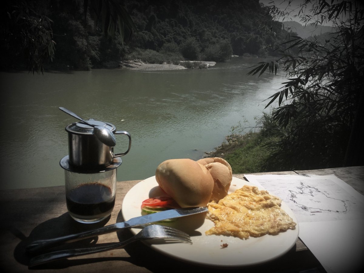 S pravou vietnamskou kávou je radost začít den...