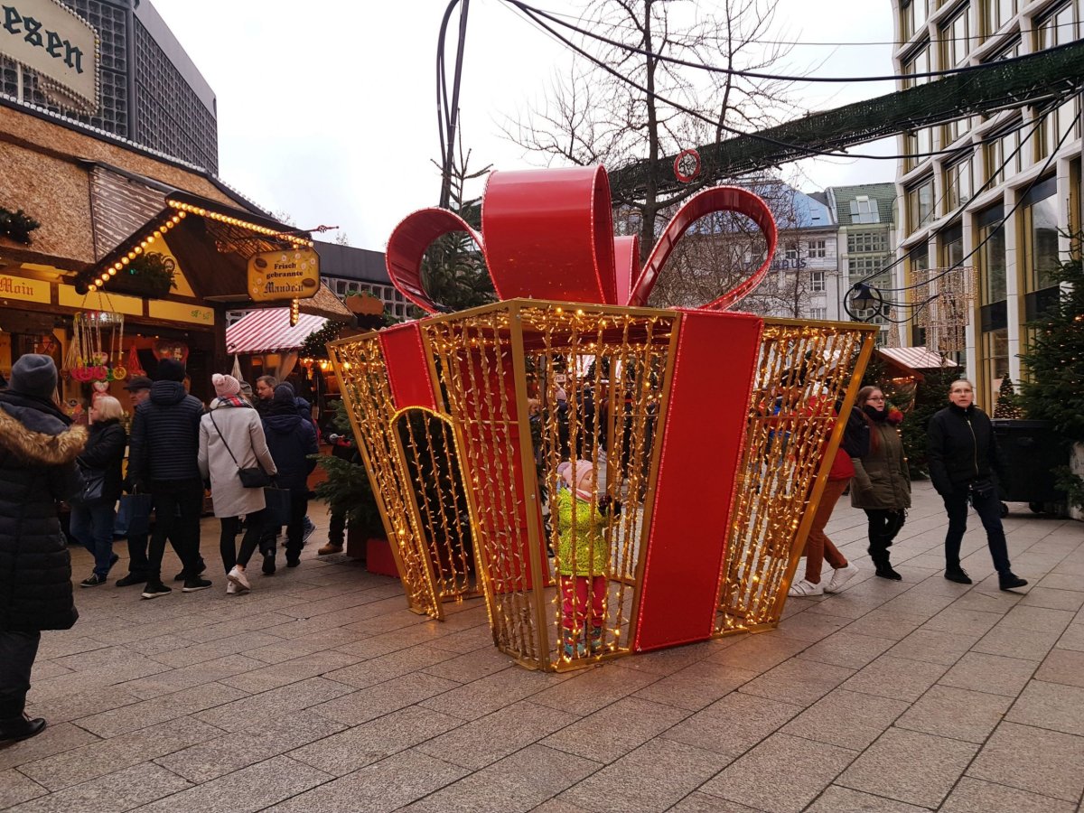 Vánoční výzdoba na trzích je krásná