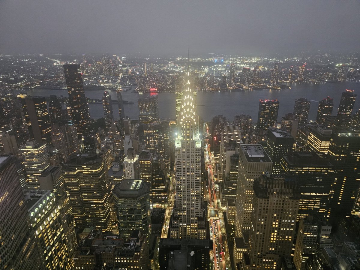 Summit One Vanderbilt, noční výhled