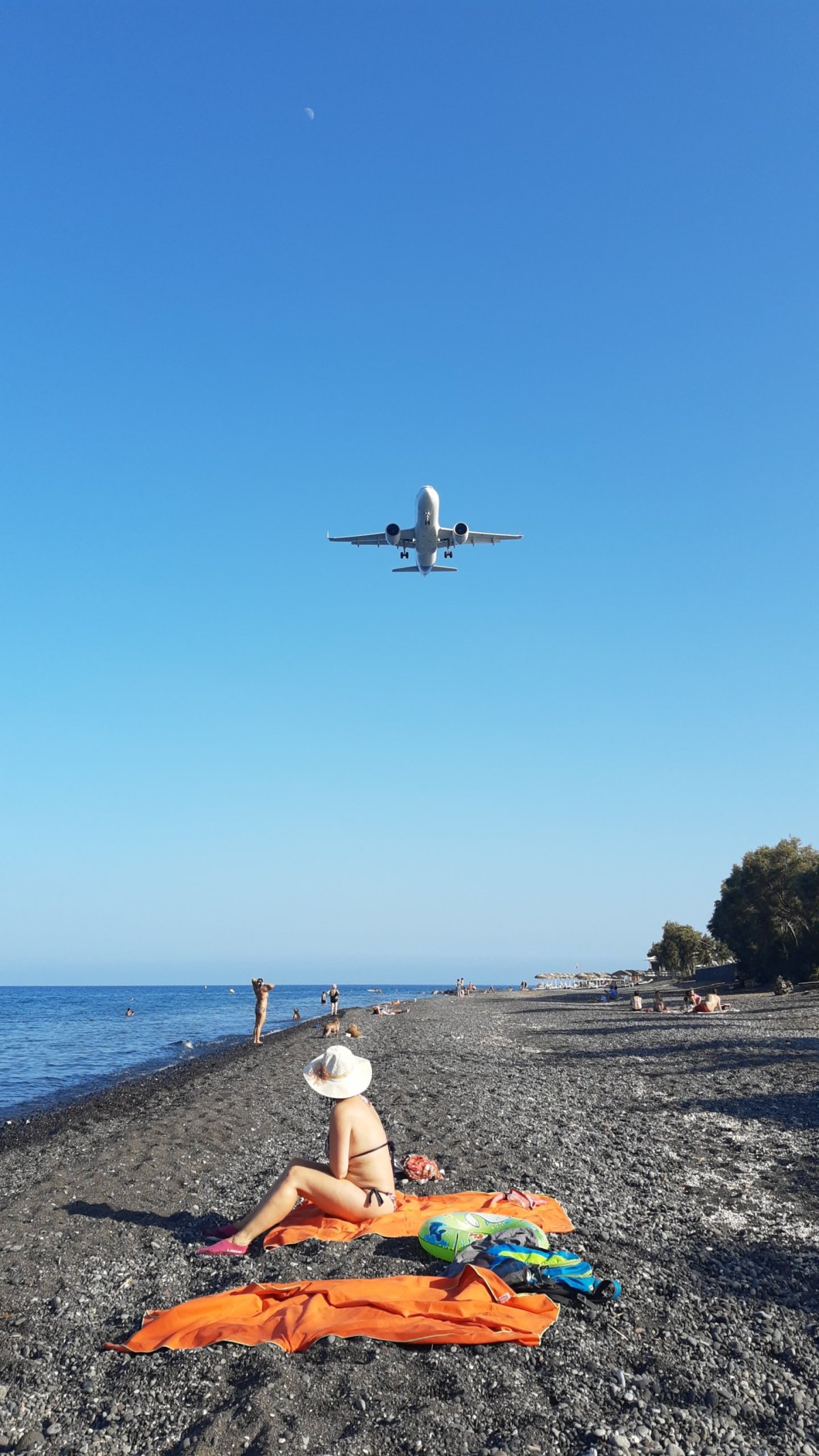 Něco tu bzučí ...