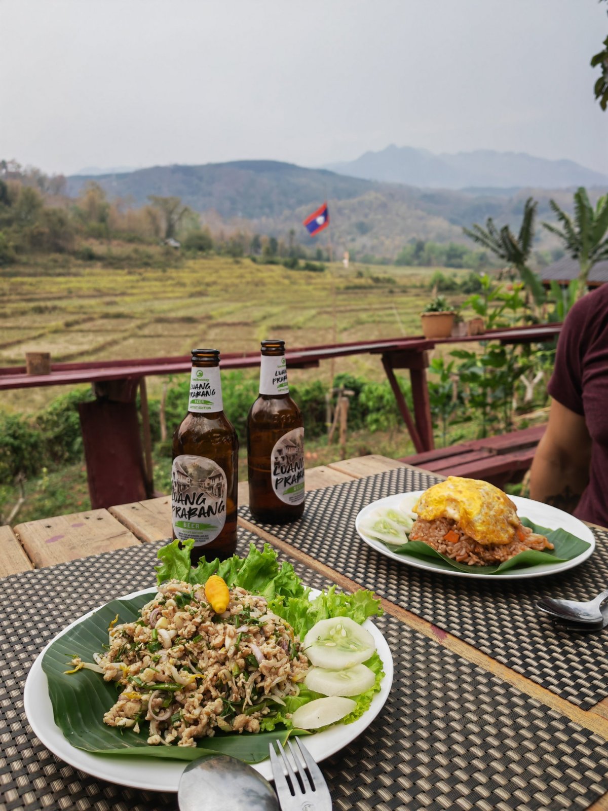Laos jak ho máme rádi, larp, smažená rýže a výborné pivo