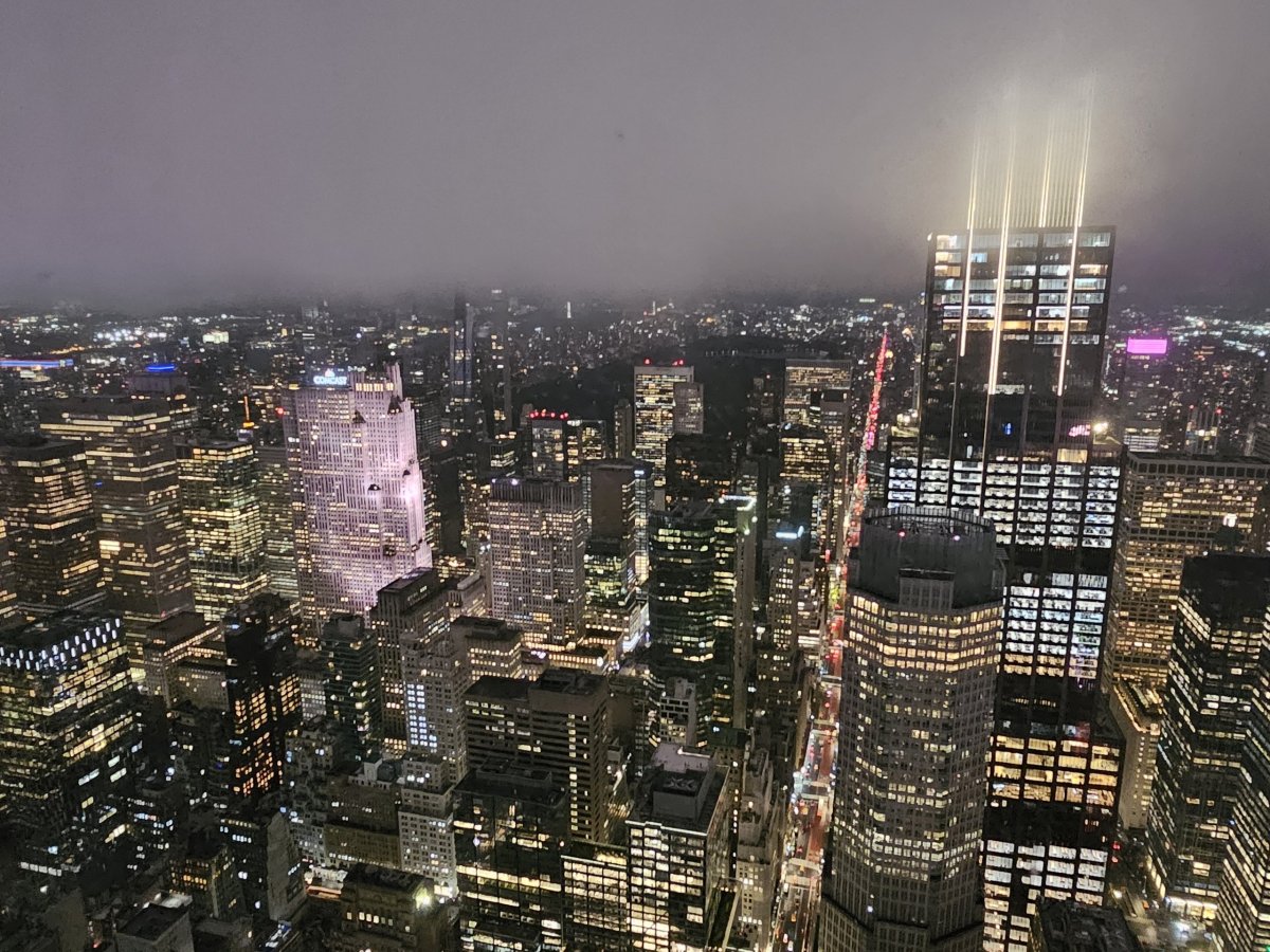 Summit One Vanderbilt, noční výhled