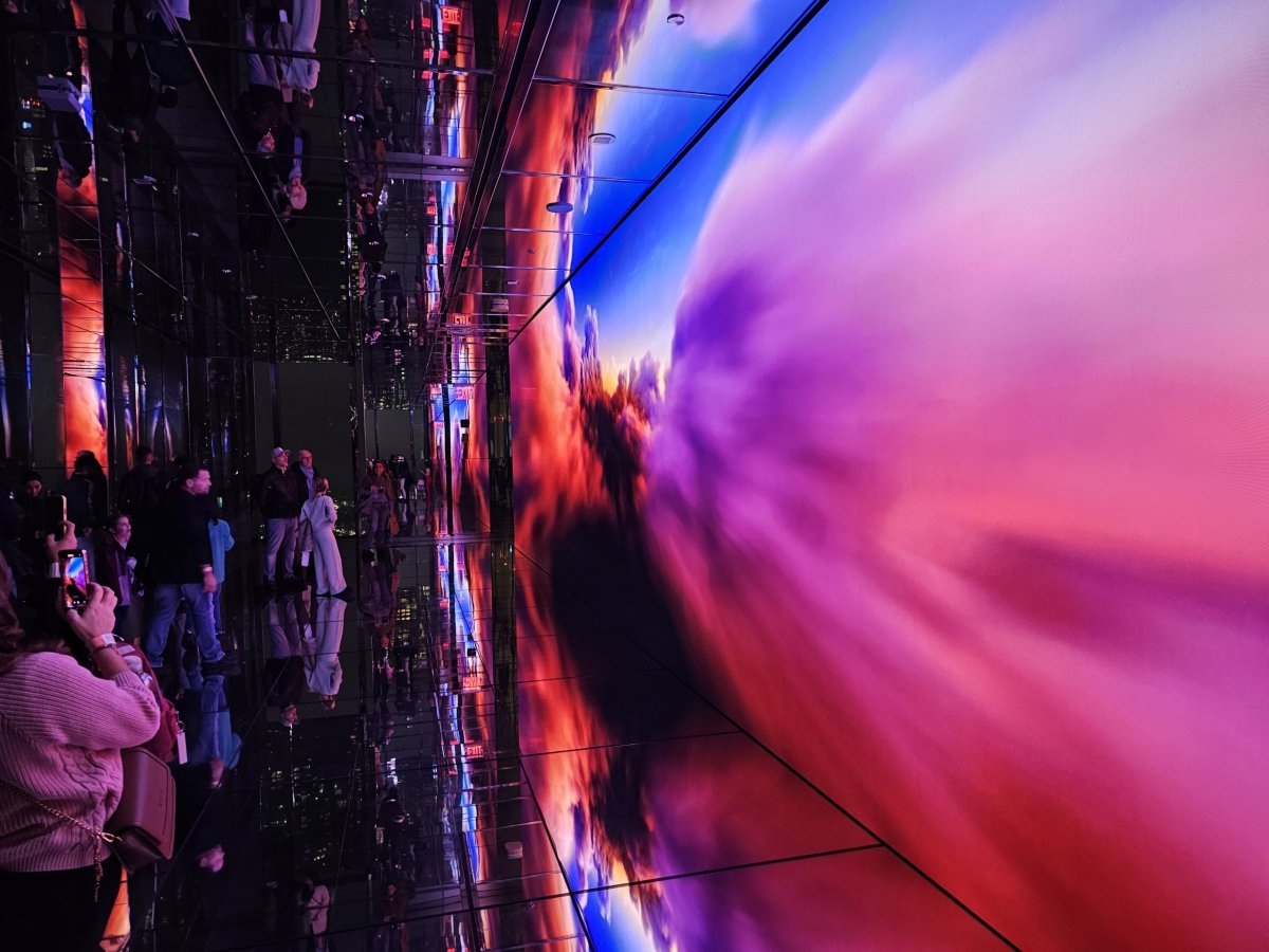 Summit One Vanderbilt, projekce