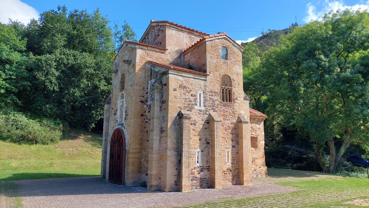 Kostel San Miguel de Lillo