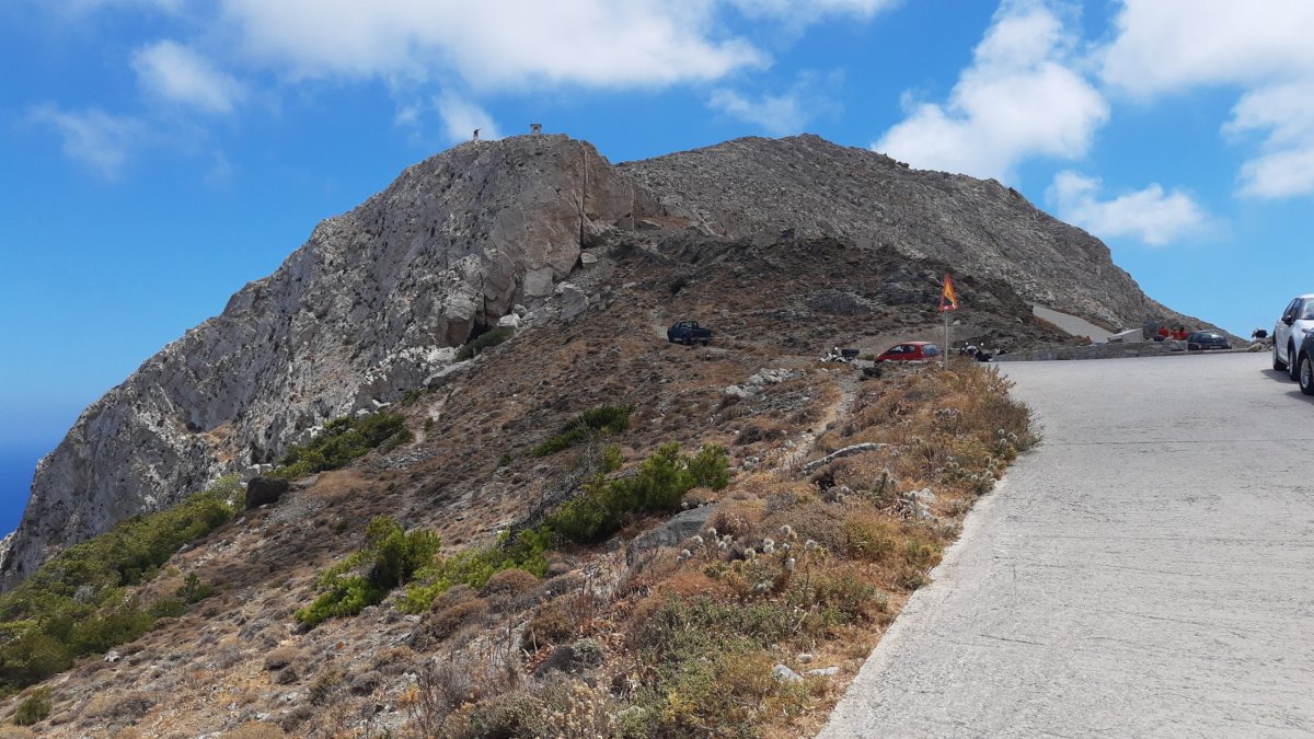 Parkoviště pod vykopávkami