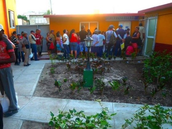 ....fronta na vajíčka