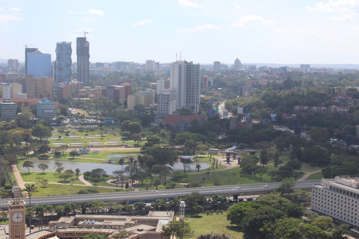 Nairobi, nadmořská výška 1800 m