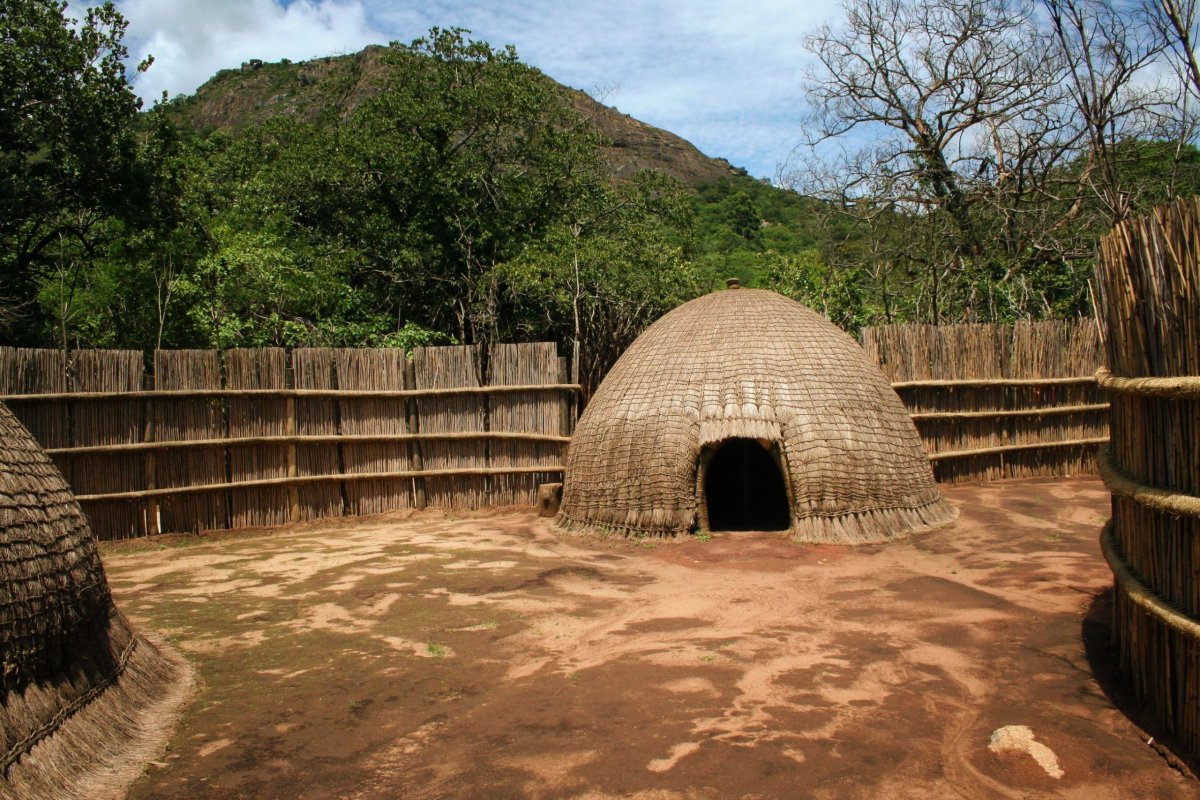 Tradiční svazijské obydlí (Mantenga Cultural Village)