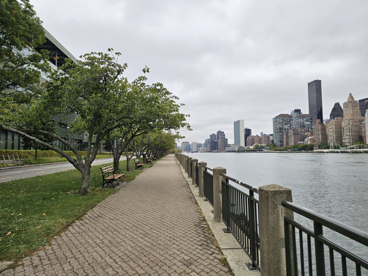 Promenáda na Roosvelt Island