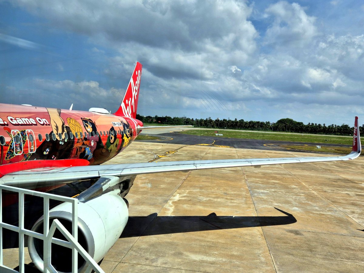 Letadlo Air Asia pomalované medvídky Sun Bear