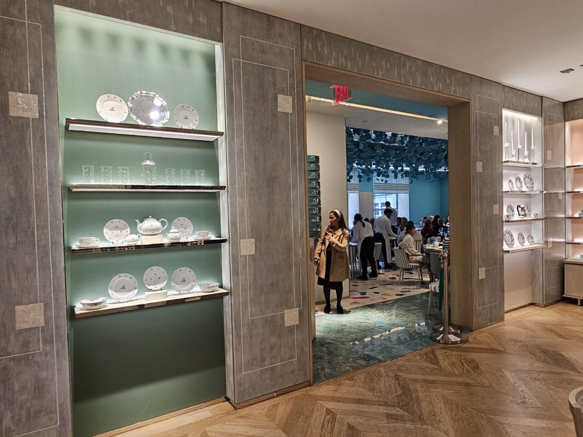 Tiffany & Co., vstup do Blue Box Café