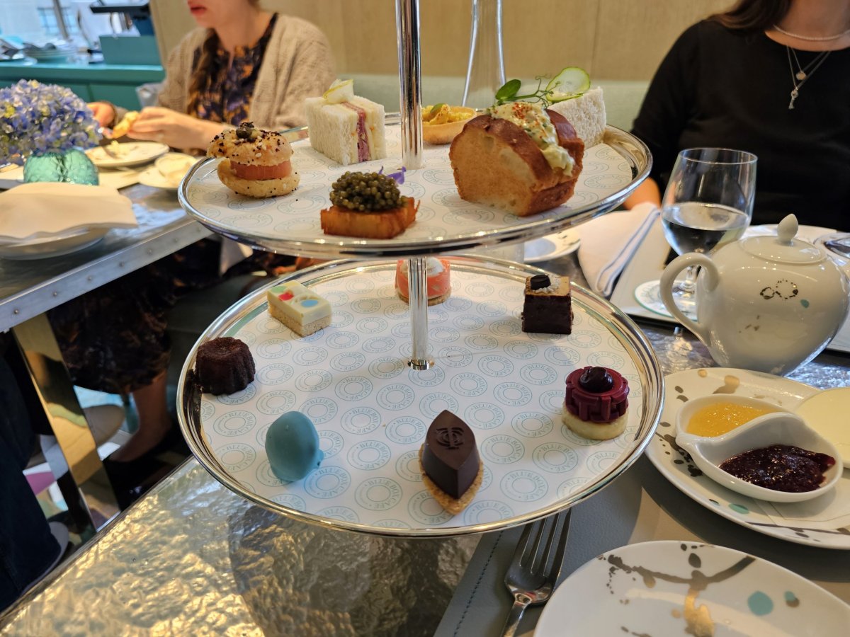 Blue Box, Tea at Tiffany's